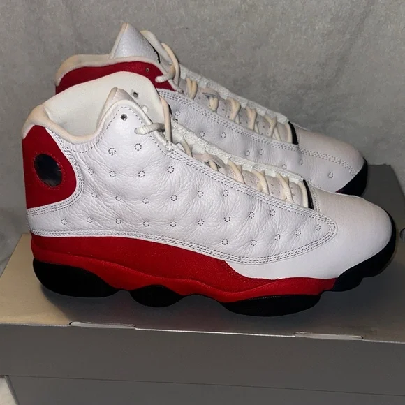 BRAND NEW - Nike Jordan 13 Retro Chicago OG 9.5